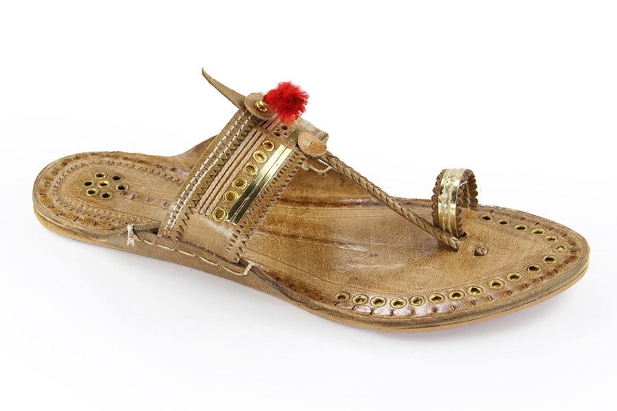 kolhapuri mojdi ladies